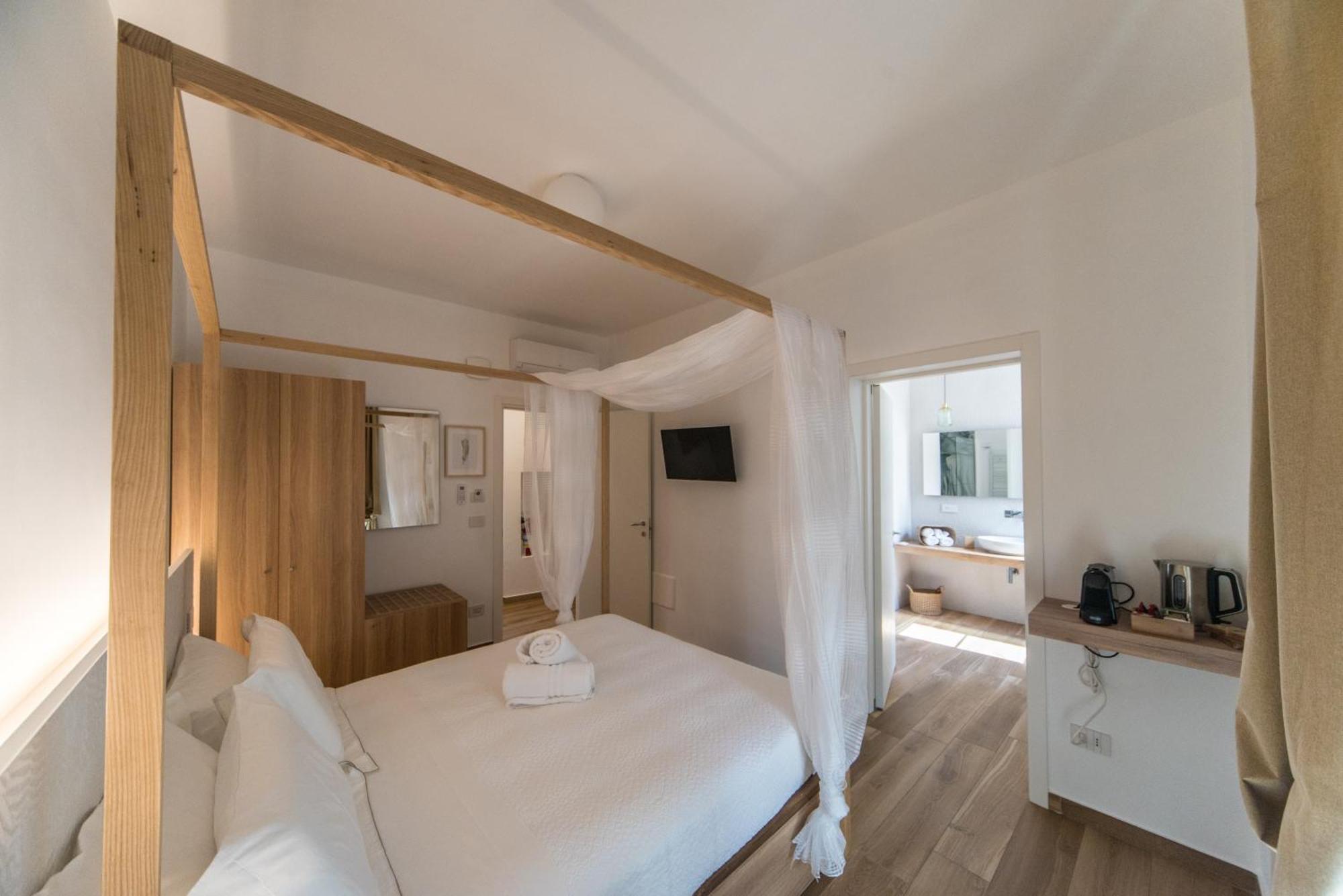Suite Santa Chiara ตรานิ ภายนอก รูปภาพ