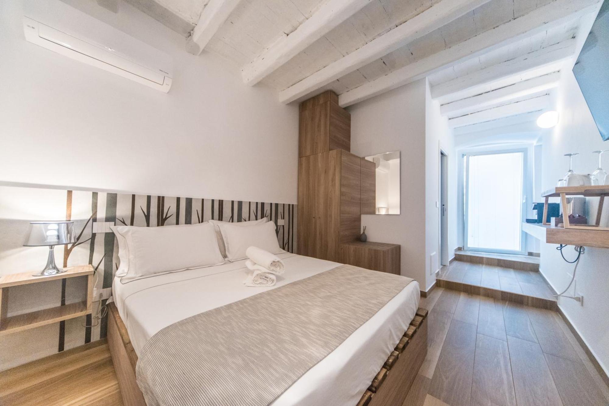 Suite Santa Chiara ตรานิ ภายนอก รูปภาพ