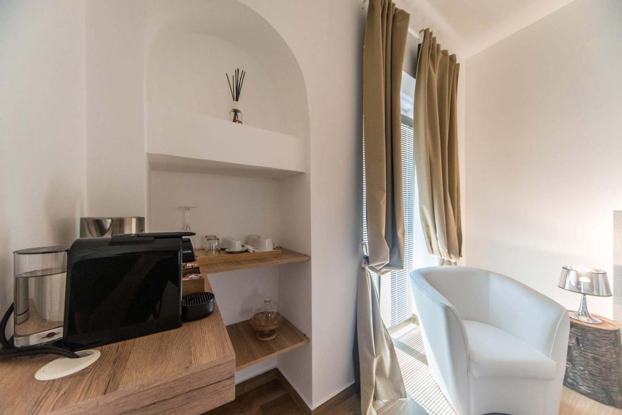 Suite Santa Chiara ตรานิ ภายนอก รูปภาพ