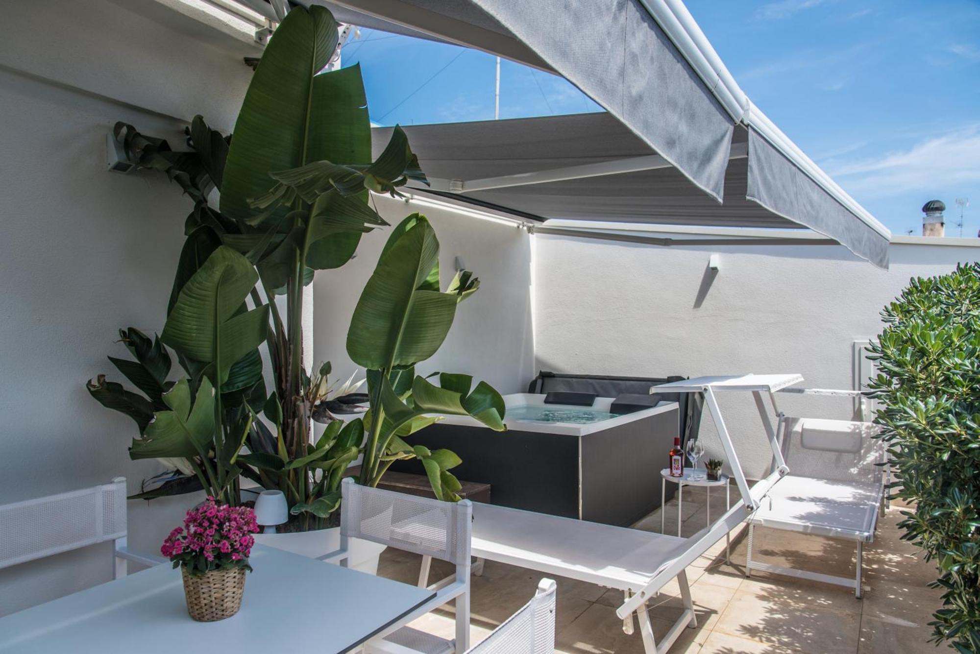 Suite Santa Chiara ตรานิ ภายนอก รูปภาพ